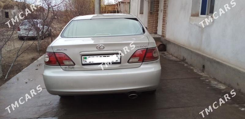 Lexus ES 300 2003 - 160 000 TMT - Daşoguz - img 4