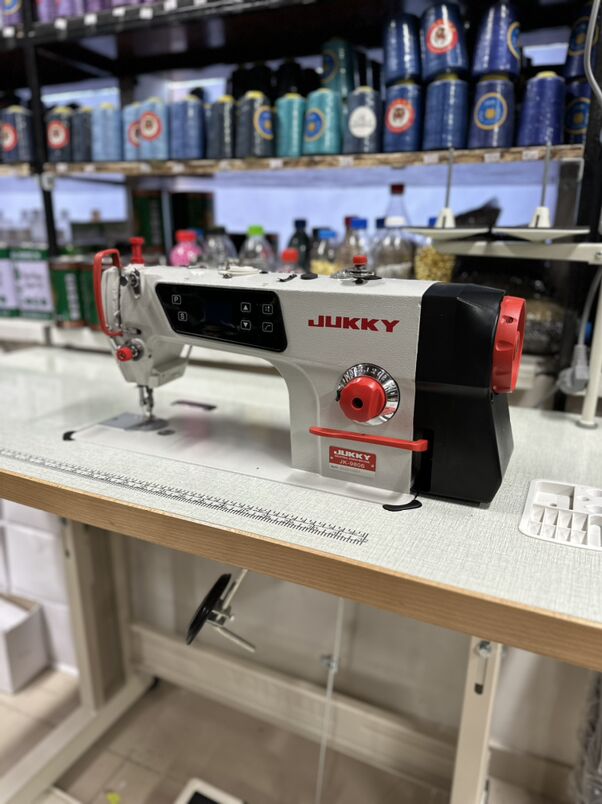 Jukky 9801 we 9806 - Garaşsyzlygyň 15 ýyllygy Söwda Merkezi - img 6