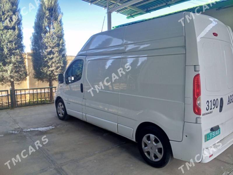 Renault Trafic 2015 - 265 000 TMT - Бузмеин ГРЭС - img 3