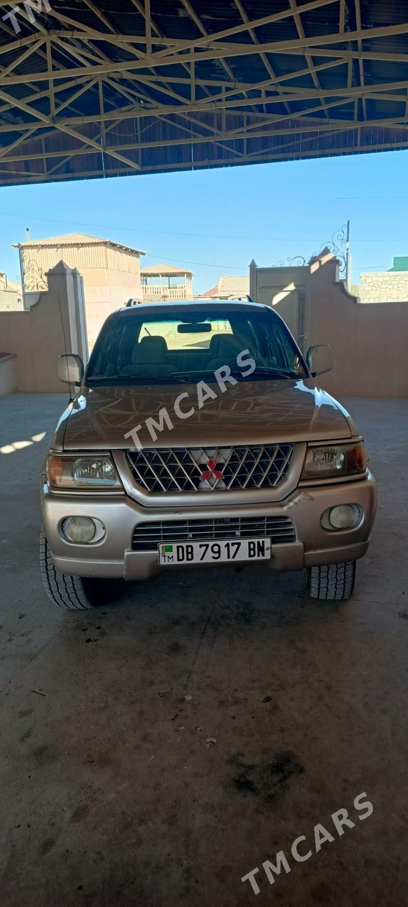 Mitsubishi Montero 2001 - 110 000 TMT - Balkanabat - img 2