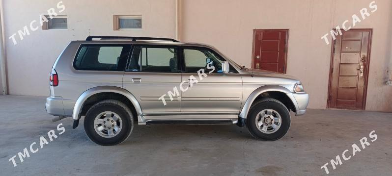 Mitsubishi Montero 2001 - 110 000 TMT - Balkanabat - img 3