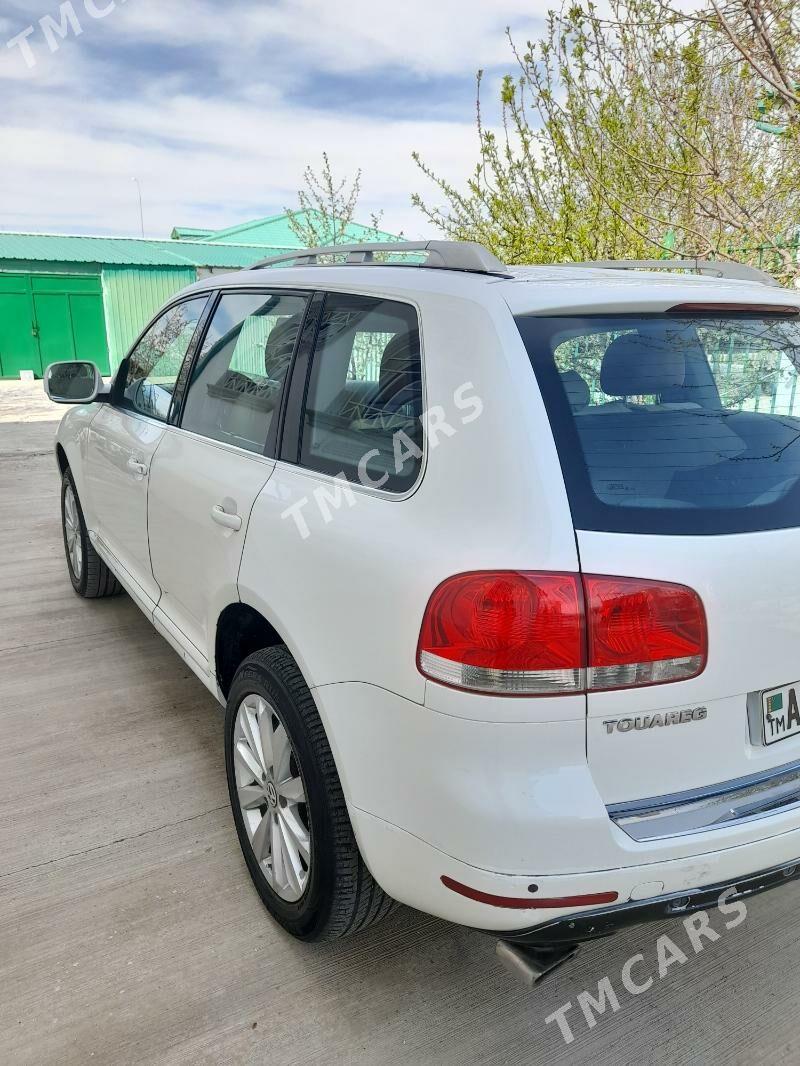 Volkswagen Touareg 2005 - 135 000 TMT - Aşgabat - img 4