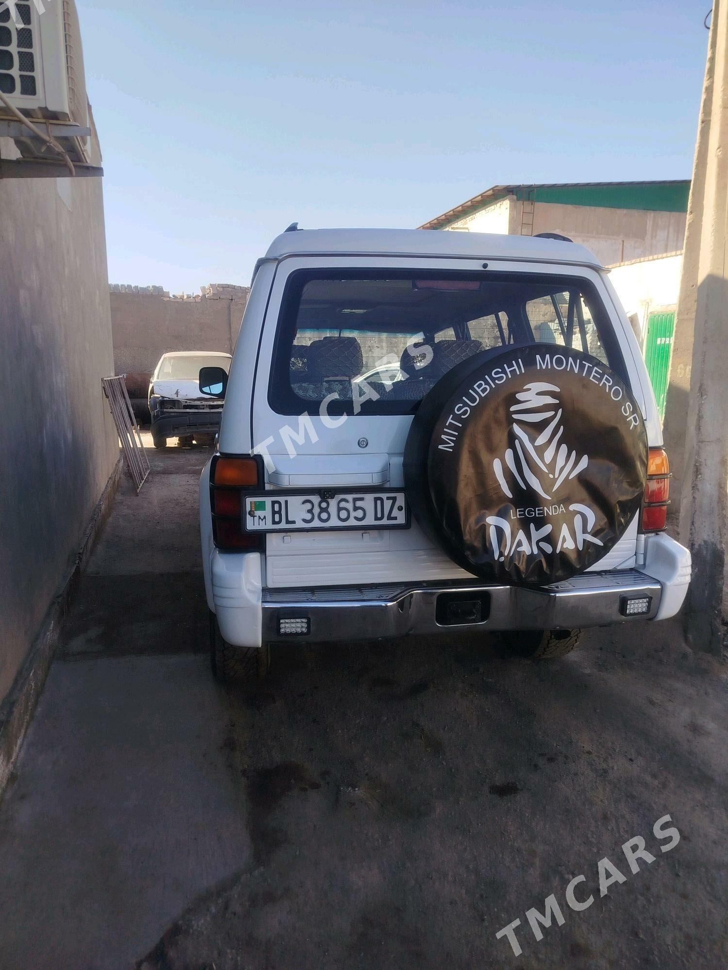 Mitsubishi Montero 1995 - 90 000 TMT - Дашогуз - img 6