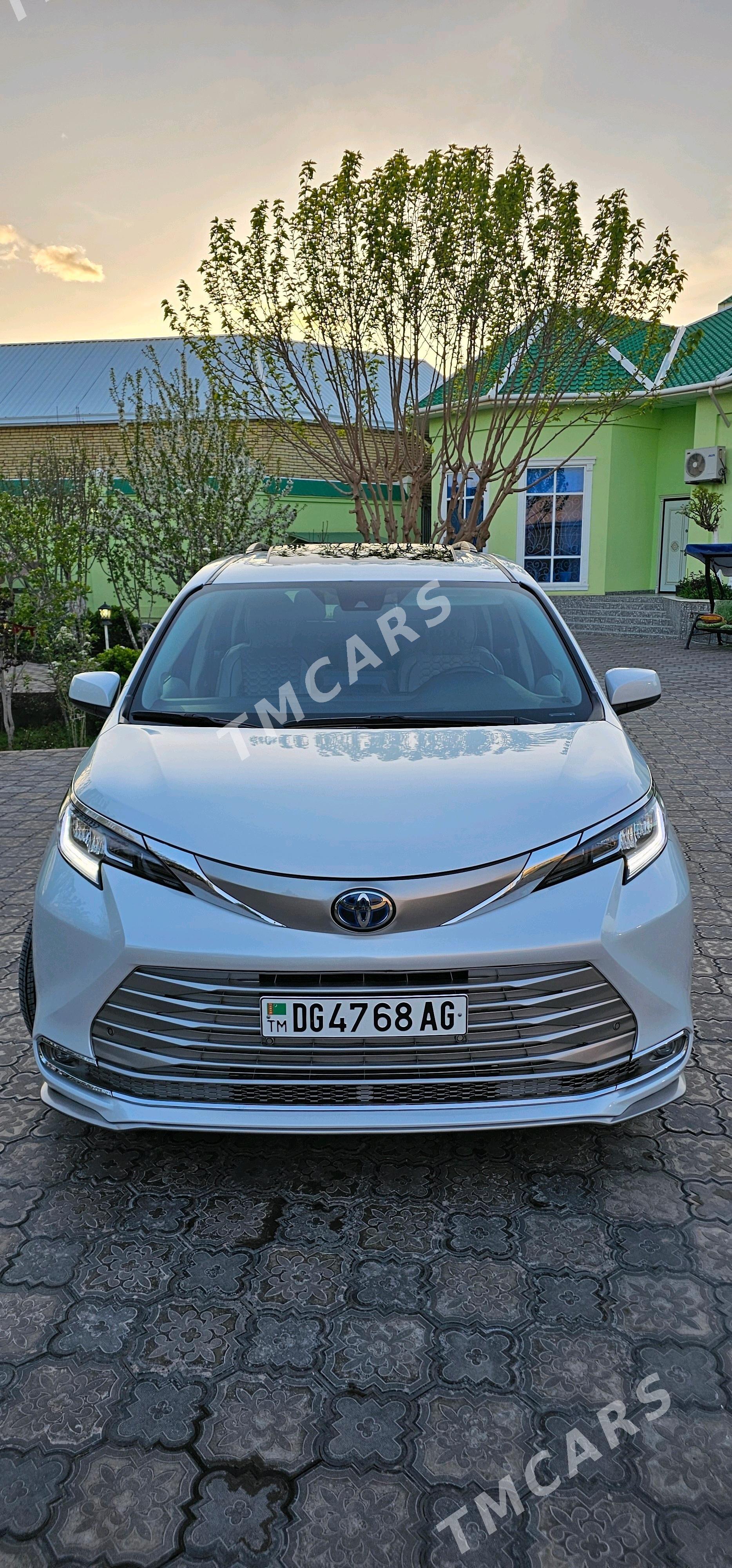 Toyota Sienna 2022 - 600 000 TMT - Mary - img 4