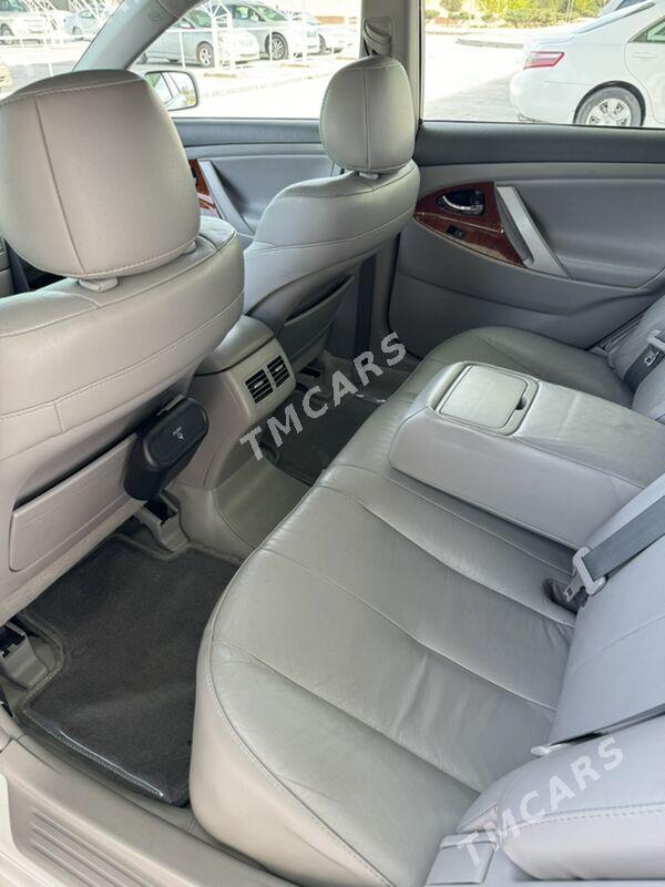 Toyota Camry 2011 - 250 000 TMT - Байрамали - img 8