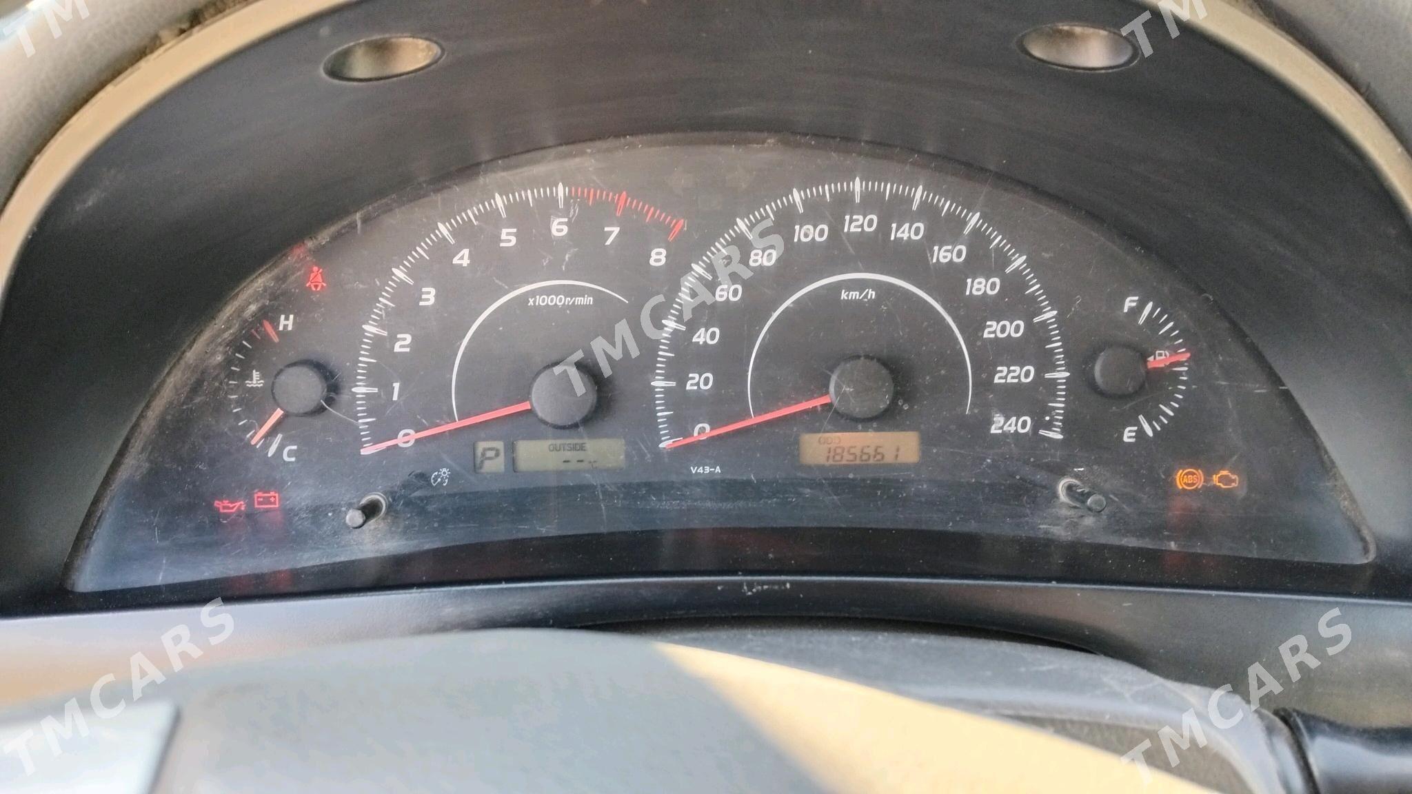 Toyota Camry 2010 - 140 000 TMT - Халач - img 5