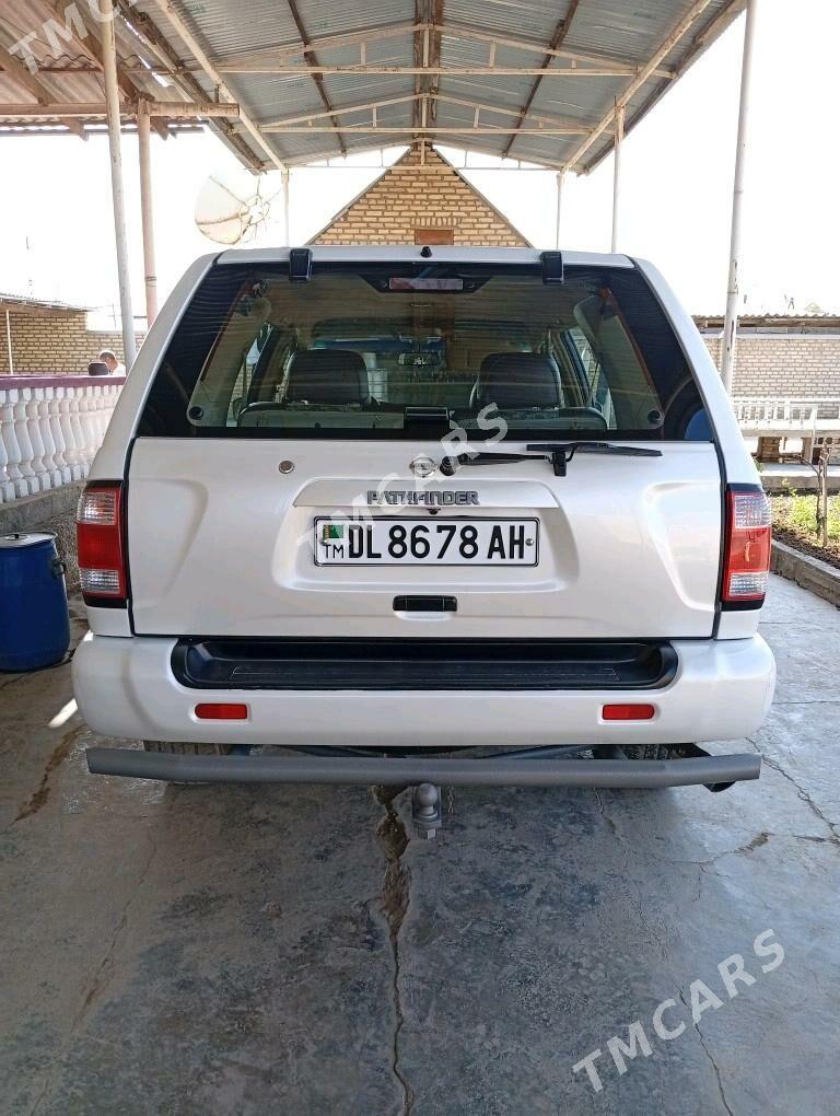 Nissan Pathfinder 2002 - 125 000 TMT - Babadaýhan - img 3