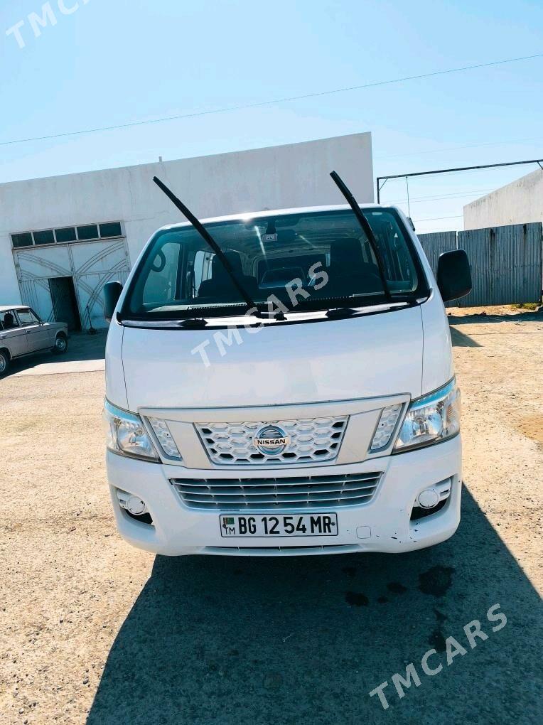 Nissan NV3500 2014 - 260 000 TMT - Wekilbazar - img 3