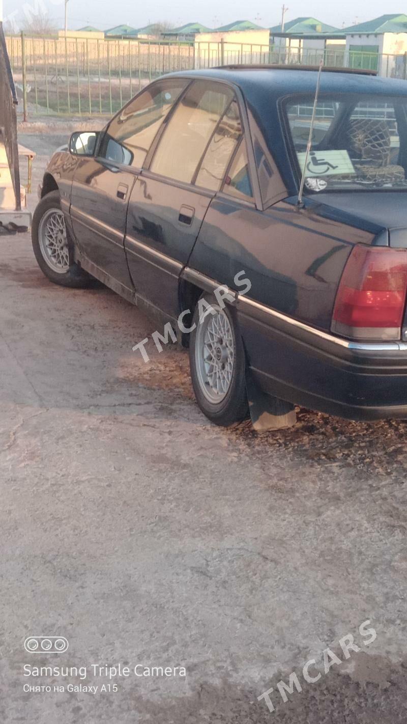 Opel Omega 1993 - 22 000 TMT - Garabekewül - img 4