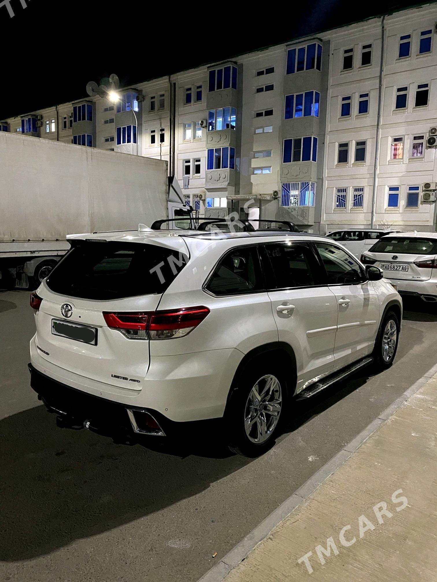 Toyota Highlander 2018 - 500 000 TMT - Aşgabat - img 5