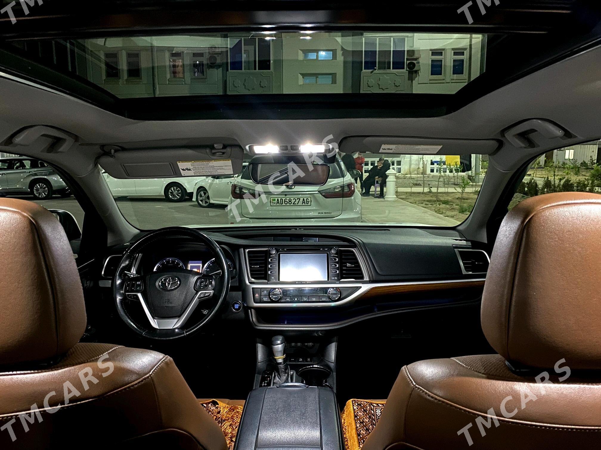 Toyota Highlander 2018 - 500 000 TMT - Aşgabat - img 8