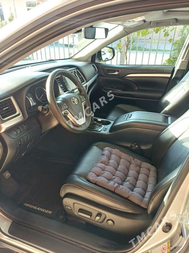 Toyota Highlander 2019 - 480 000 TMT - Туркменабат - img 3