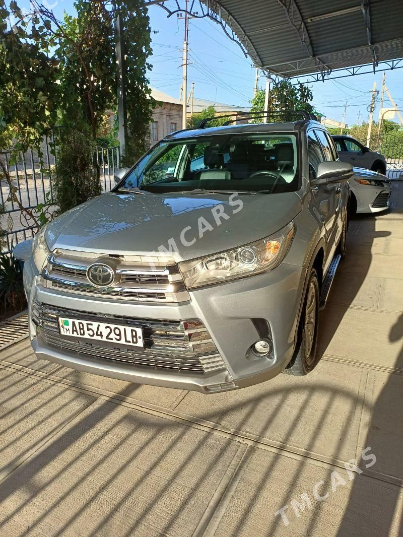 Toyota Highlander 2019 - 480 000 TMT - Туркменабат - img 4