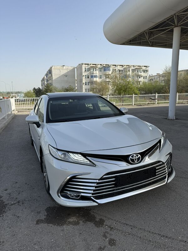 Toyota Camry 2022 - 650 000 TMT - Ашхабад - img 4