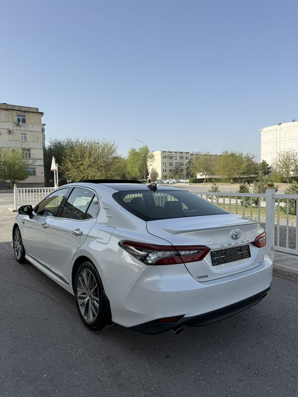 Toyota Camry 2022 - 650 000 TMT - Ашхабад - img 5