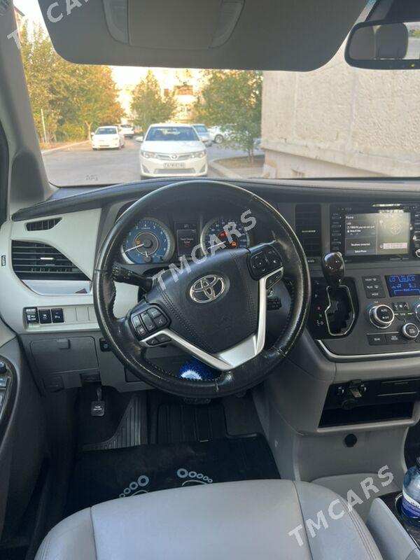 Toyota Sienna 2019 - 400 000 TMT - Türkmenbaşy şaýoly - img 5