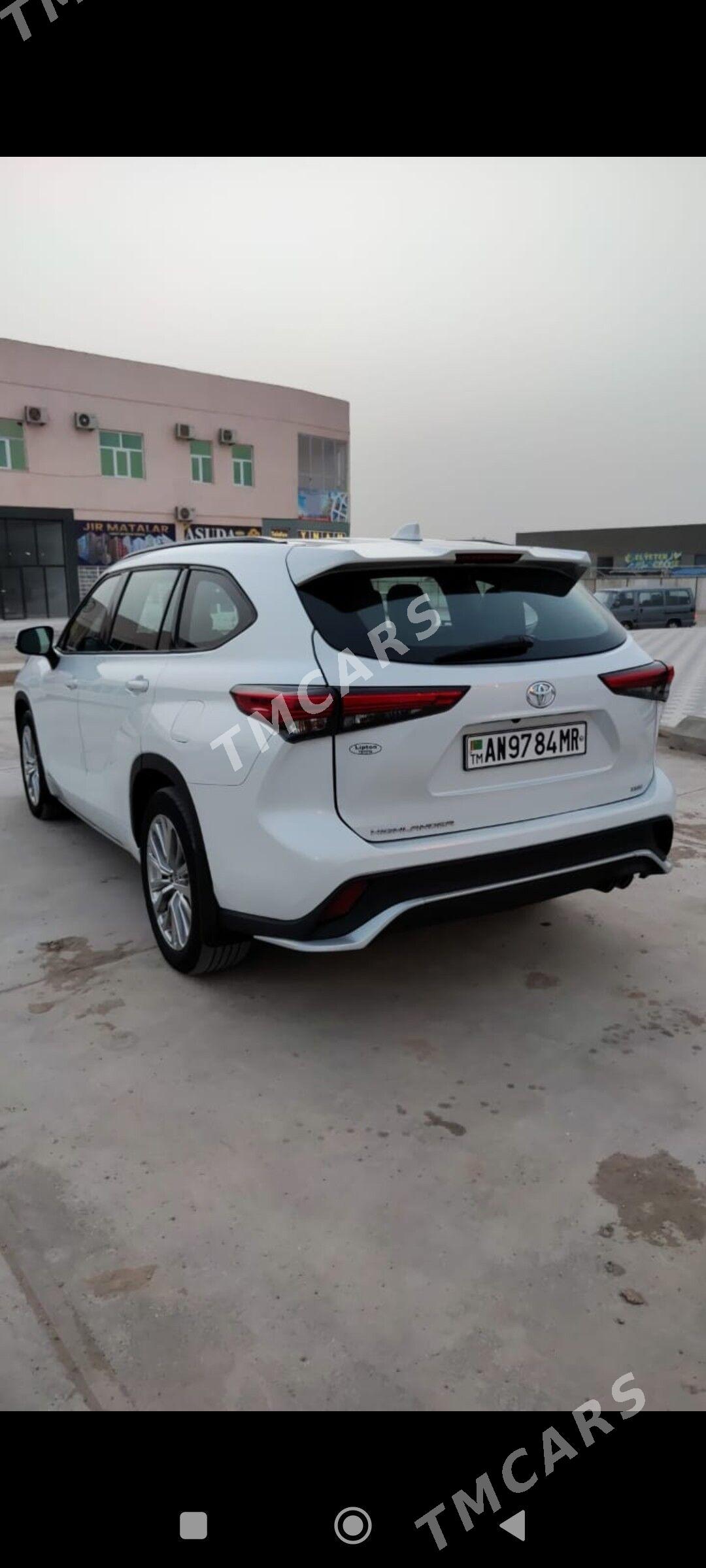Toyota Highlander 2022 - 570 000 TMT - Baýramaly - img 2