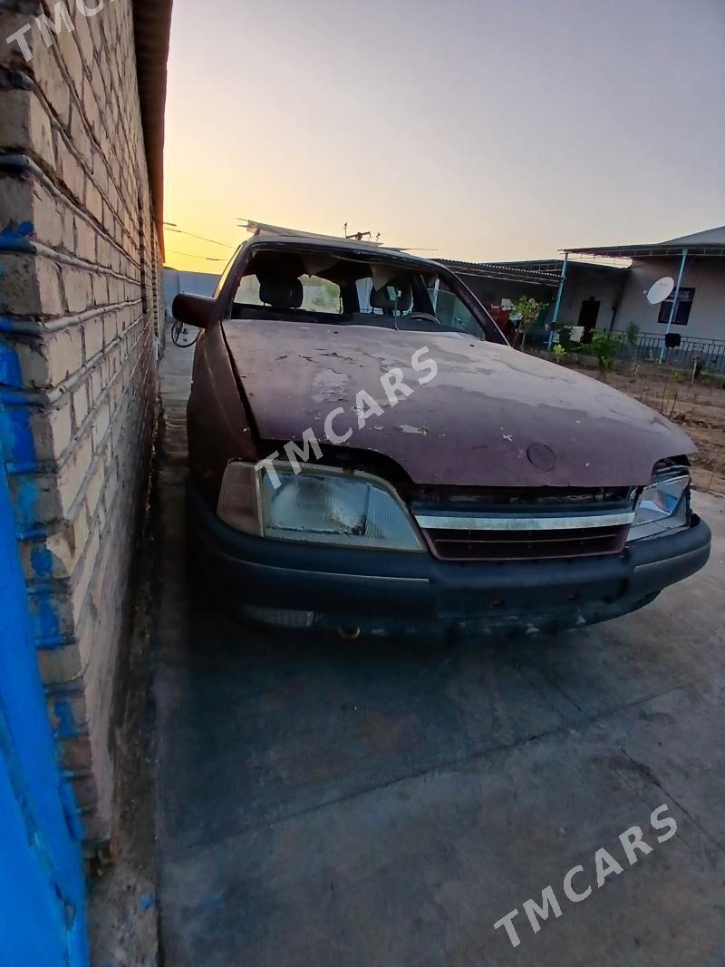 Opel Omega 1993 - 10 000 TMT - Серахс - img 4