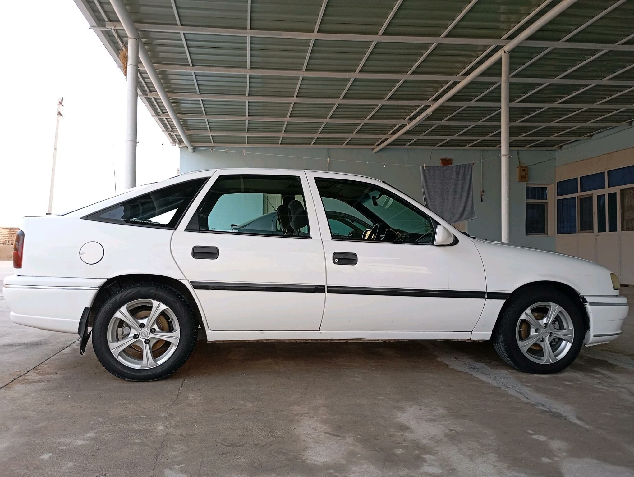 Opel Vectra 1995 - 38 000 TMT - Kaka - img 4