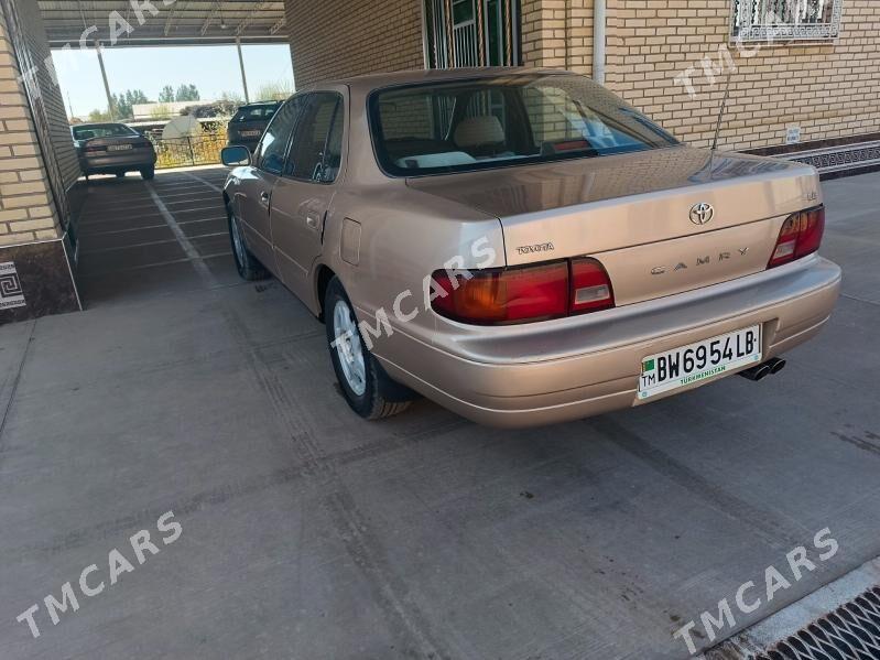 Toyota Camry 1996 - 110 000 TMT - Saýat - img 7