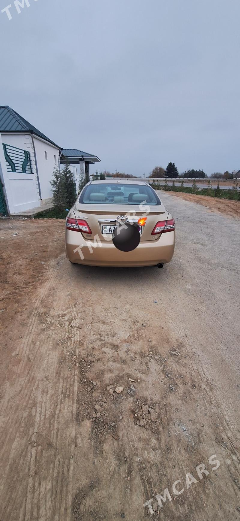 Toyota Camry 2011 - 180 000 TMT - Теджен - img 10