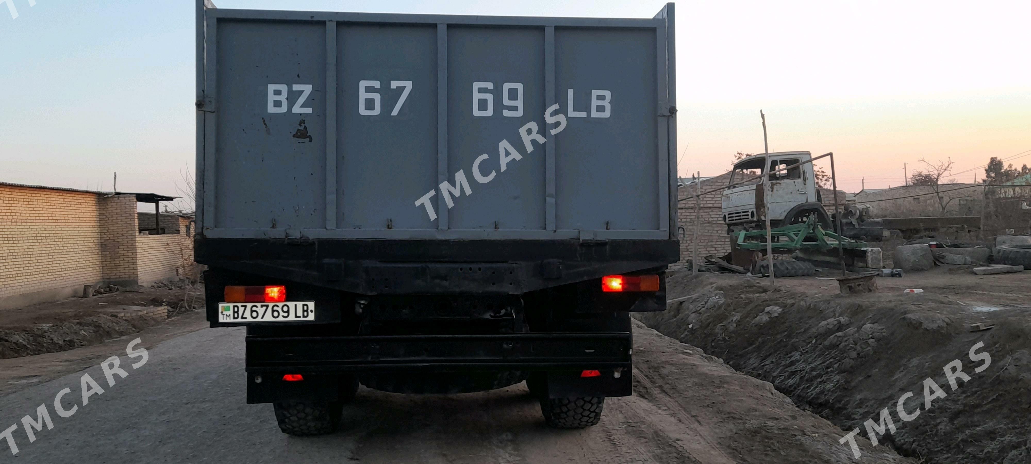Kamaz 6520 1995 - 200 000 TMT - Саят - img 3
