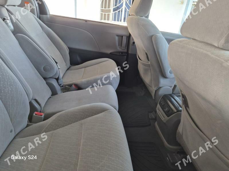 Toyota Sienna 2019 - 345 000 TMT - Gökdepe - img 3