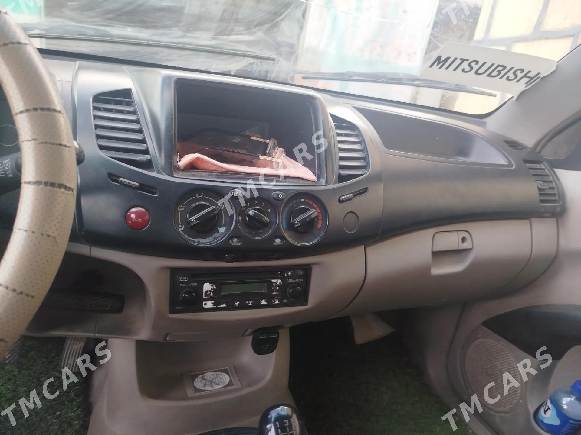 Mitsubishi L200 2011 - 150 000 TMT - Balkanabat - img 4