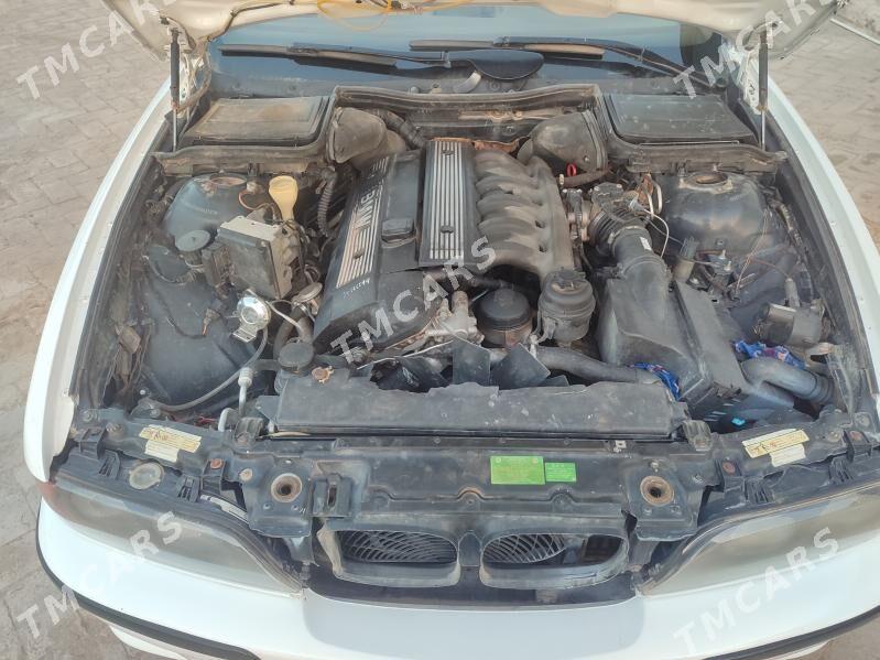 BMW 528 1998 - 70 000 TMT - Керки - img 6