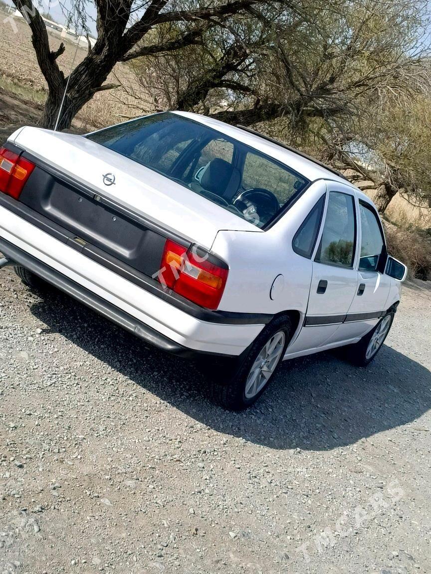Opel Vectra 1995 - 40 000 TMT - Bäherden - img 2