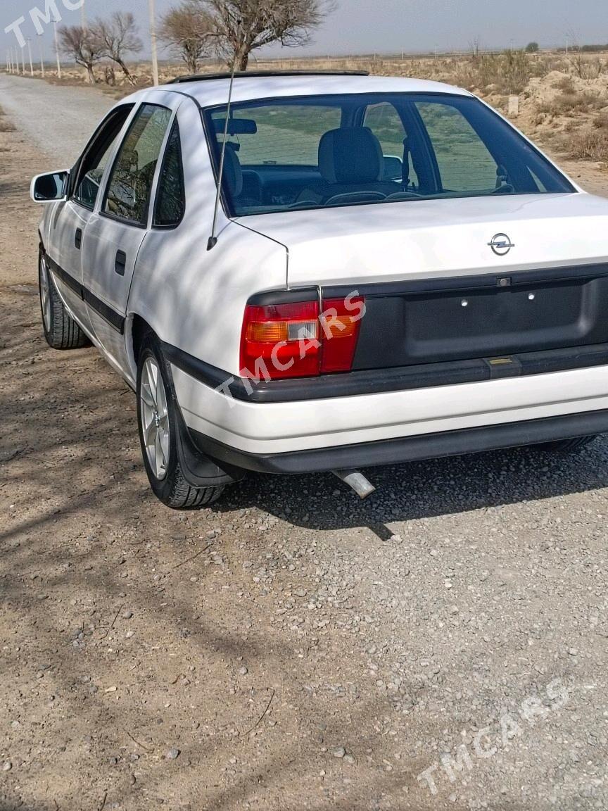 Opel Vectra 1995 - 40 000 TMT - Bäherden - img 4