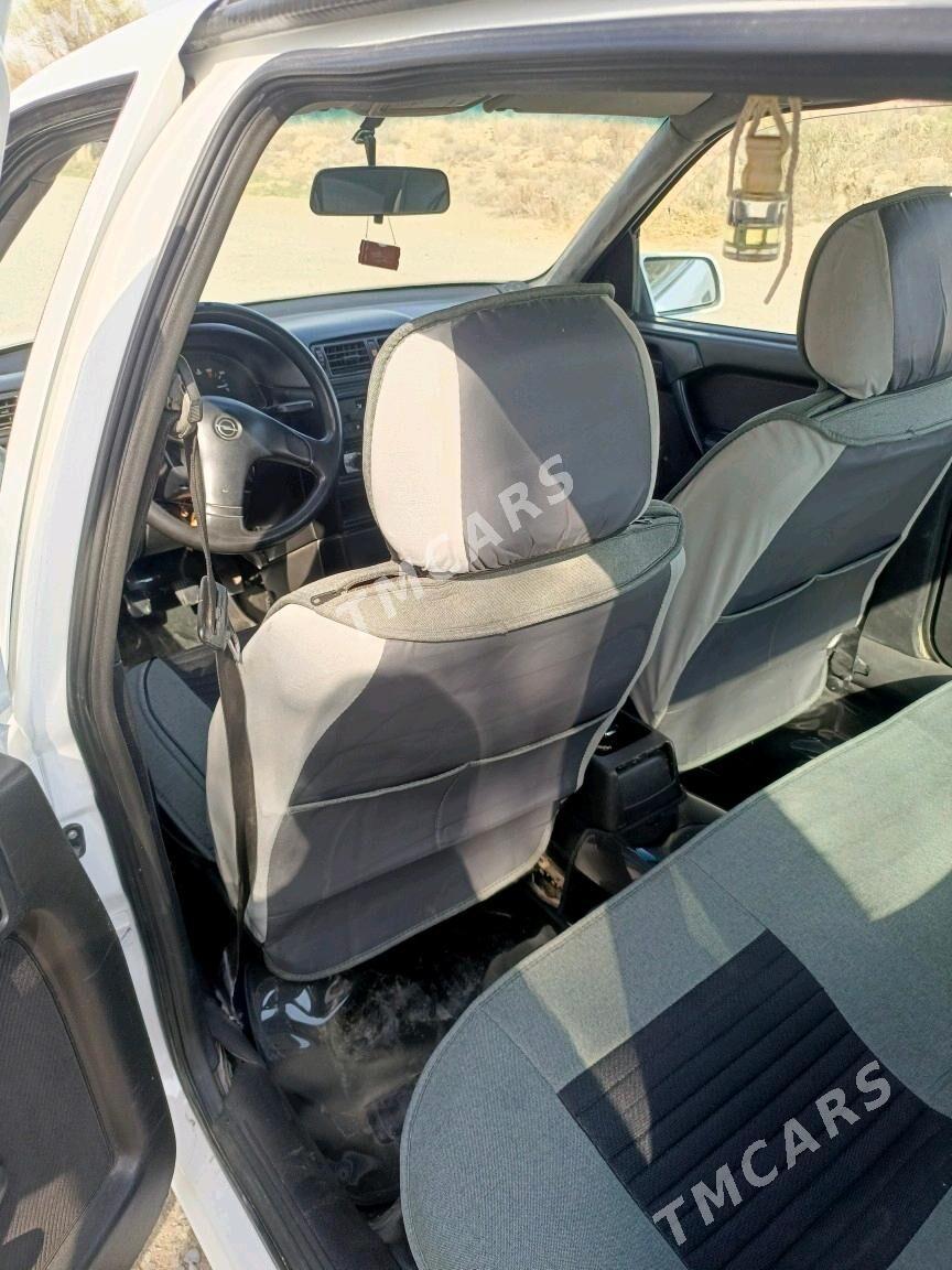 Opel Vectra 1995 - 40 000 TMT - Bäherden - img 5