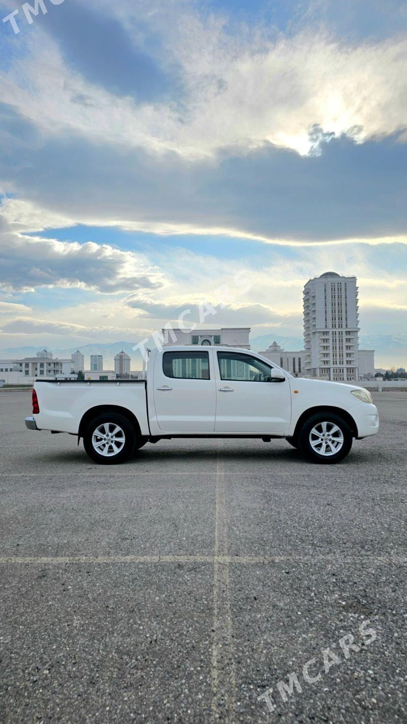 Toyota Hilux 2009 - 190 000 TMT - Ашхабад - img 1