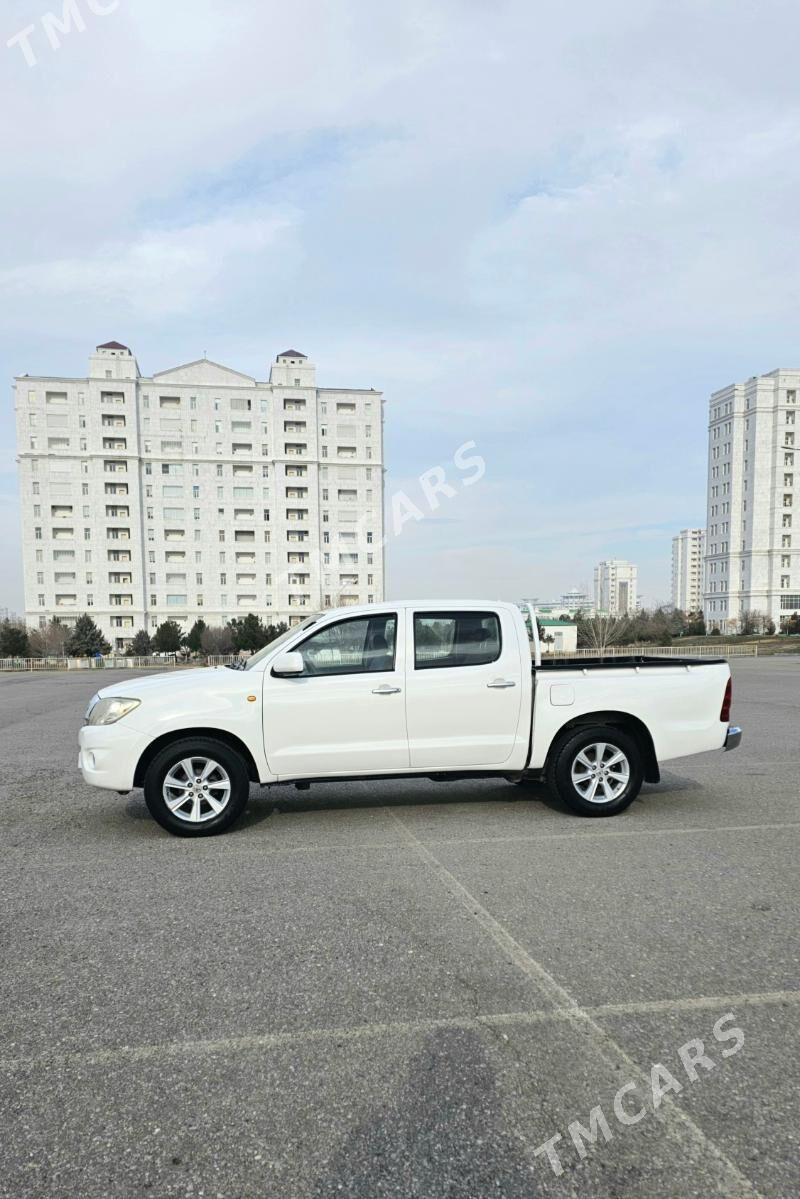 Toyota Hilux 2009 - 190 000 TMT - Ашхабад - img 4