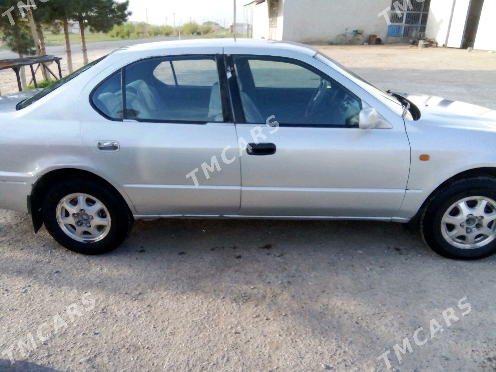 Toyota Vista 1994 - 44 000 TMT - Ýolöten - img 3