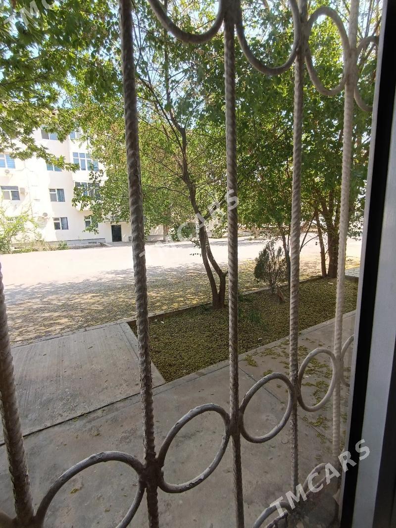 КИМ-РАЙОН 7-MEKDEP 76КВ.М - Aşgabat - img 9