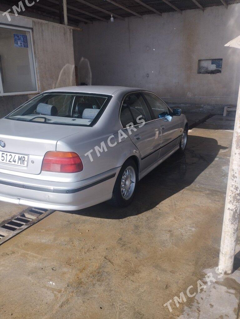 BMW 528 2000 - 80 000 TMT - Sakarçäge - img 3