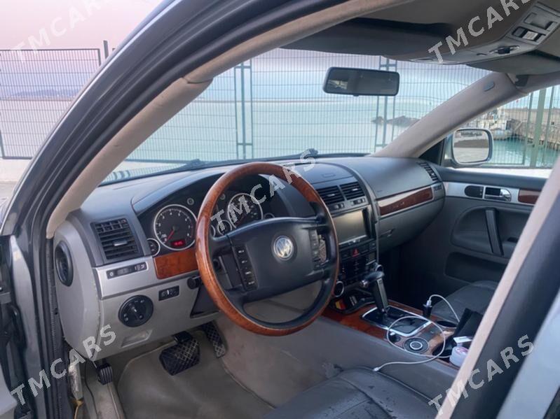 Volkswagen Touareg 2005 - 95 000 TMT - Туркменбаши - img 5