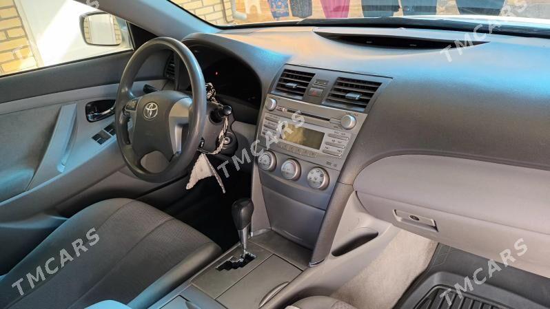 Toyota Camry 2009 - 180 000 TMT - Теджен - img 7