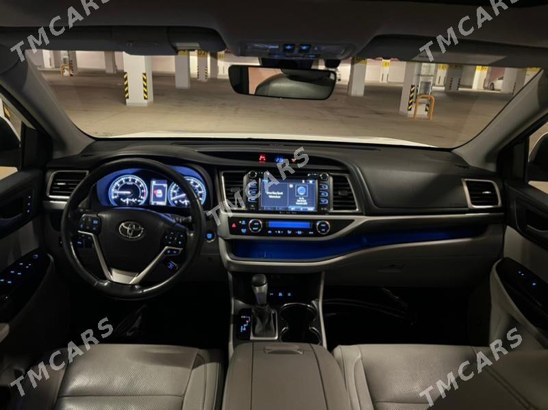 Toyota Highlander 2017 - 455 000 TMT - Aşgabat - img 8