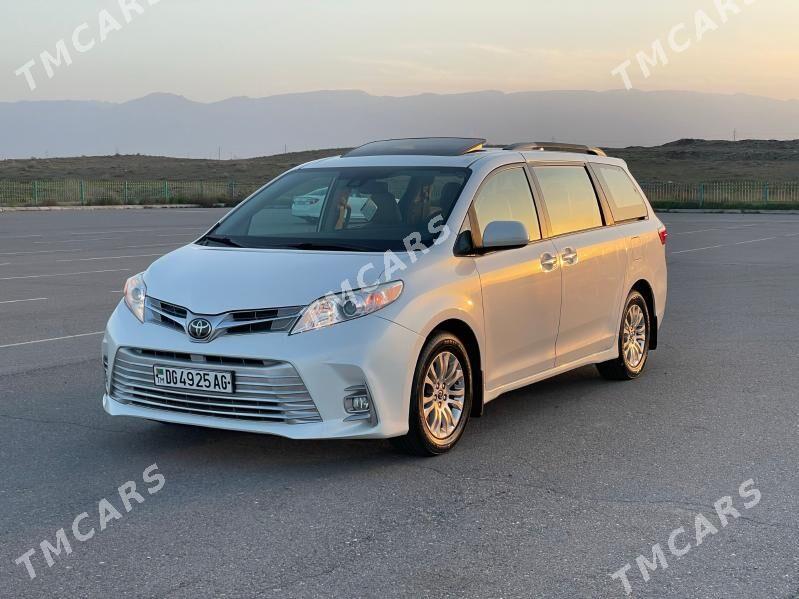 Toyota Sienna 2019 - 568 000 TMT - Ашхабад - img 2
