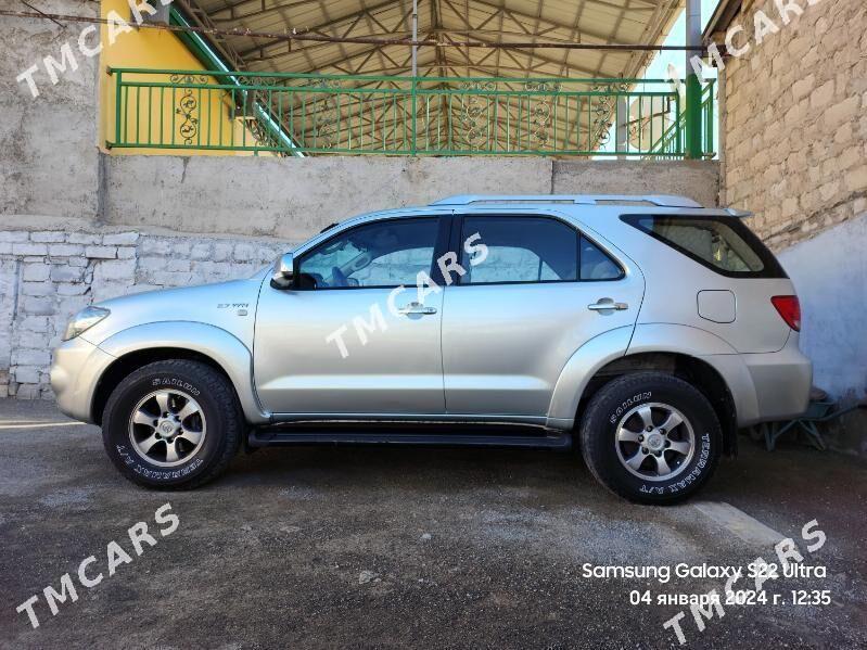 Toyota Fortuner 2008 - 245 000 TMT - Türkmenbaşy - img 4