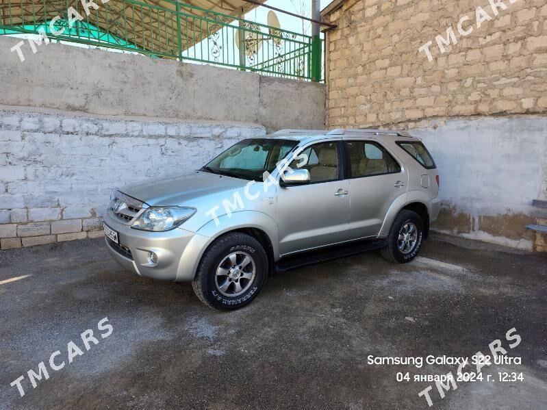 Toyota Fortuner 2008 - 245 000 TMT - Türkmenbaşy - img 7