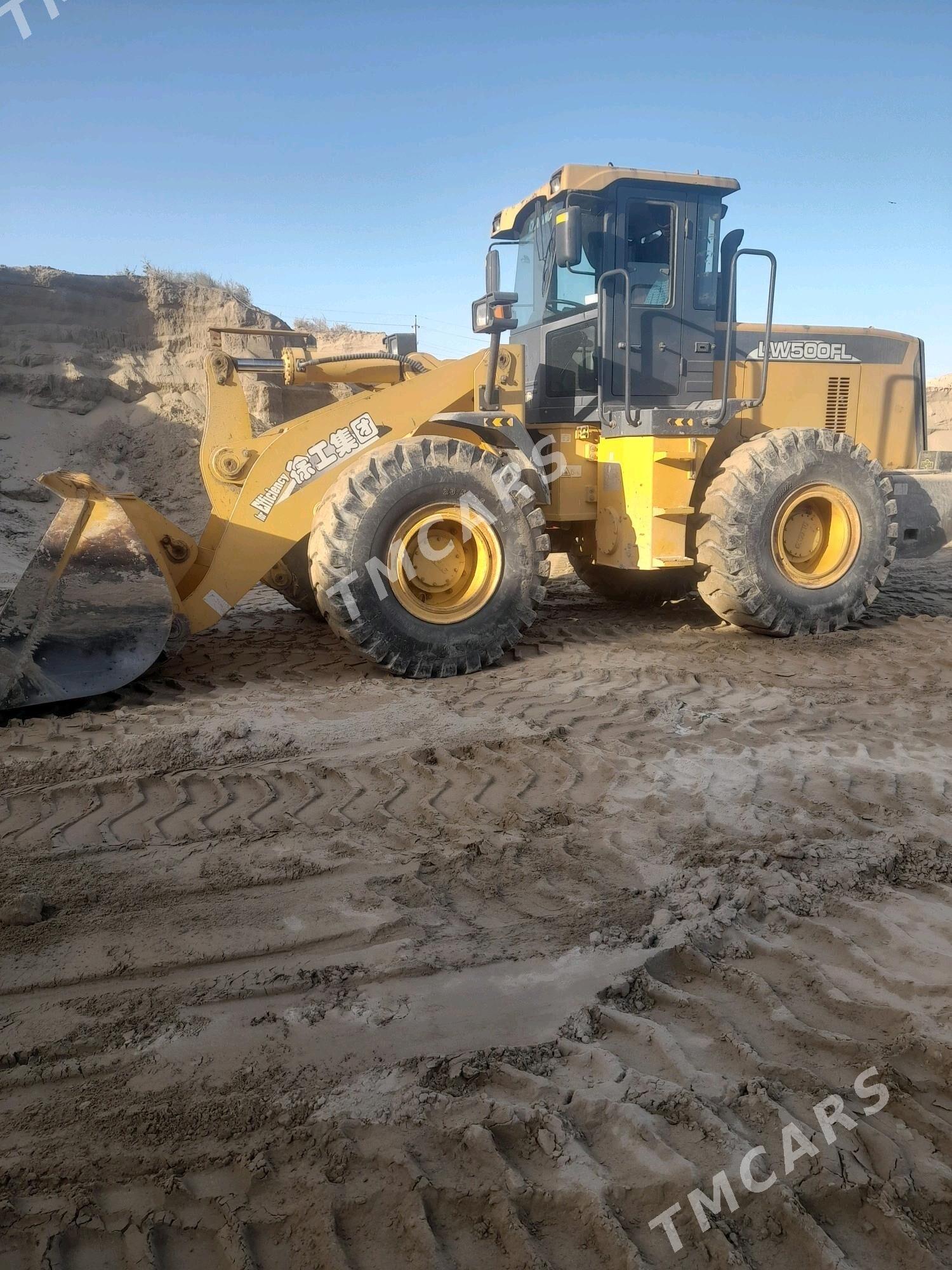 XCMG LW500F 2013 - 560 000 TMT - Туркменабат - img 3