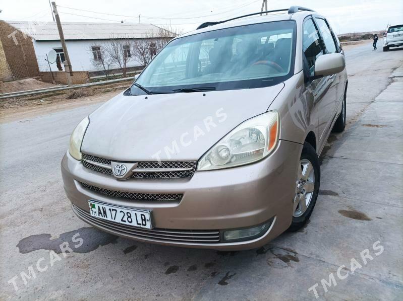 Toyota Sienna 2004 - 210 000 TMT - Ходжамбаз - img 4