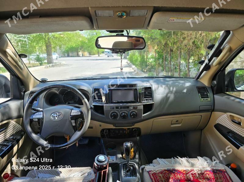 Toyota Fortuner 2013 - 395 000 TMT - 30 mkr - img 4