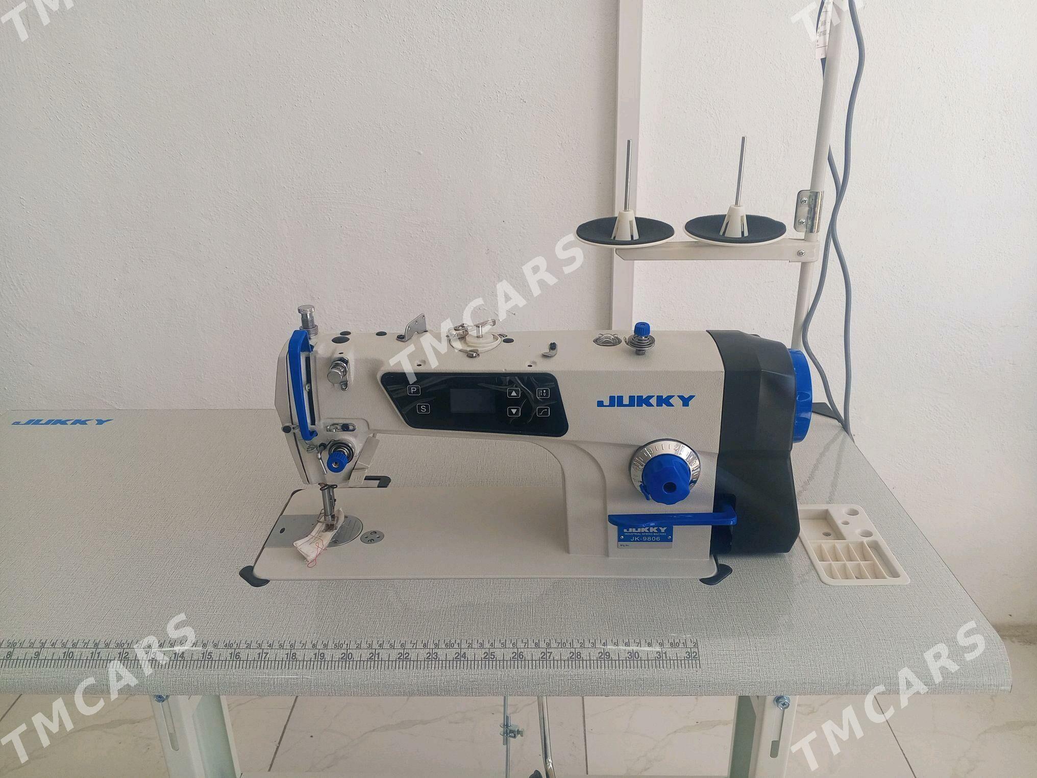 Juki 9806 - Mary - img 2