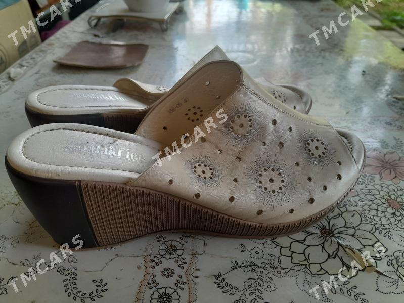 Продам кожанные шлепки новые - Aşgabat - img 2