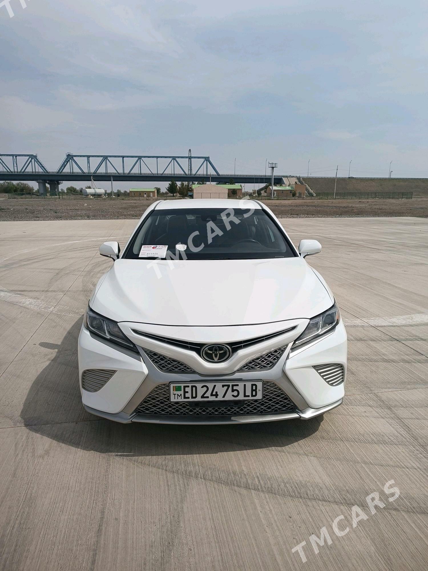 Toyota Camry 2020 - 320 000 TMT - Kerki - img 8