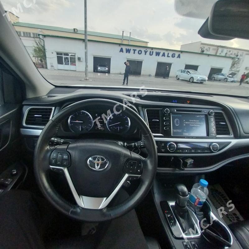 Toyota Highlander 2018 - 480 000 TMT - Гаудан "В" - img 7